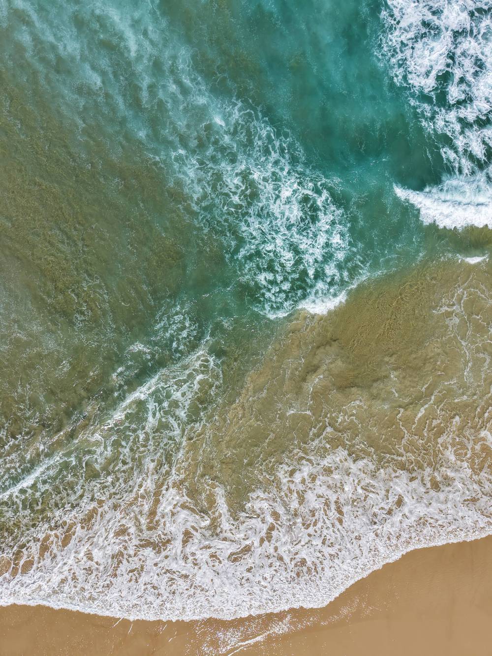 Pacific Ocean waves along the Surfers Paradise shoreline
